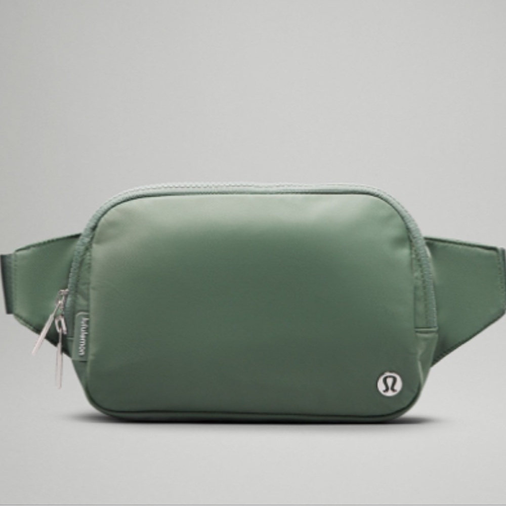 Everywhere Belt Bag Large 2L	
Grey Eucalyptus- Green